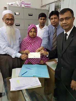 ঢাকা ট্যাক‌সেস বার এসোসি‌য়েশ‌নের বেন‌ভো‌লেন্ট ফা‌ন্ডের টাকা প্রদান